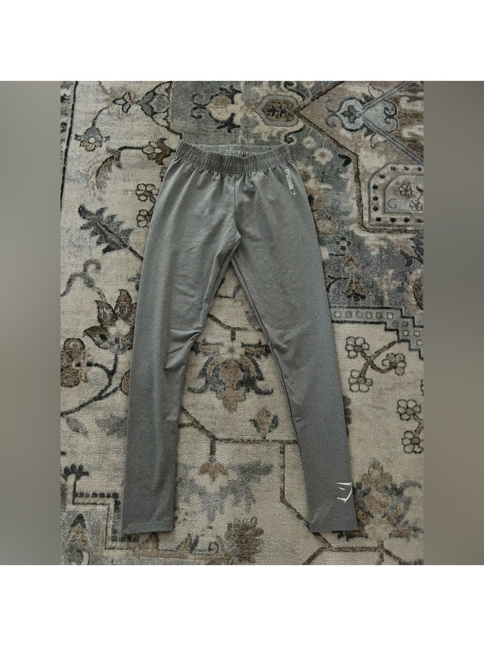 GREY GYMSHARK LEGGINGS